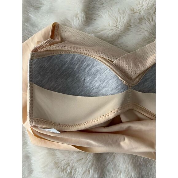 New 2 PC Women’s Size 3 No Underwire Wide Strap Padded No Side Bulge Bras gray a - Picture 9 of 11